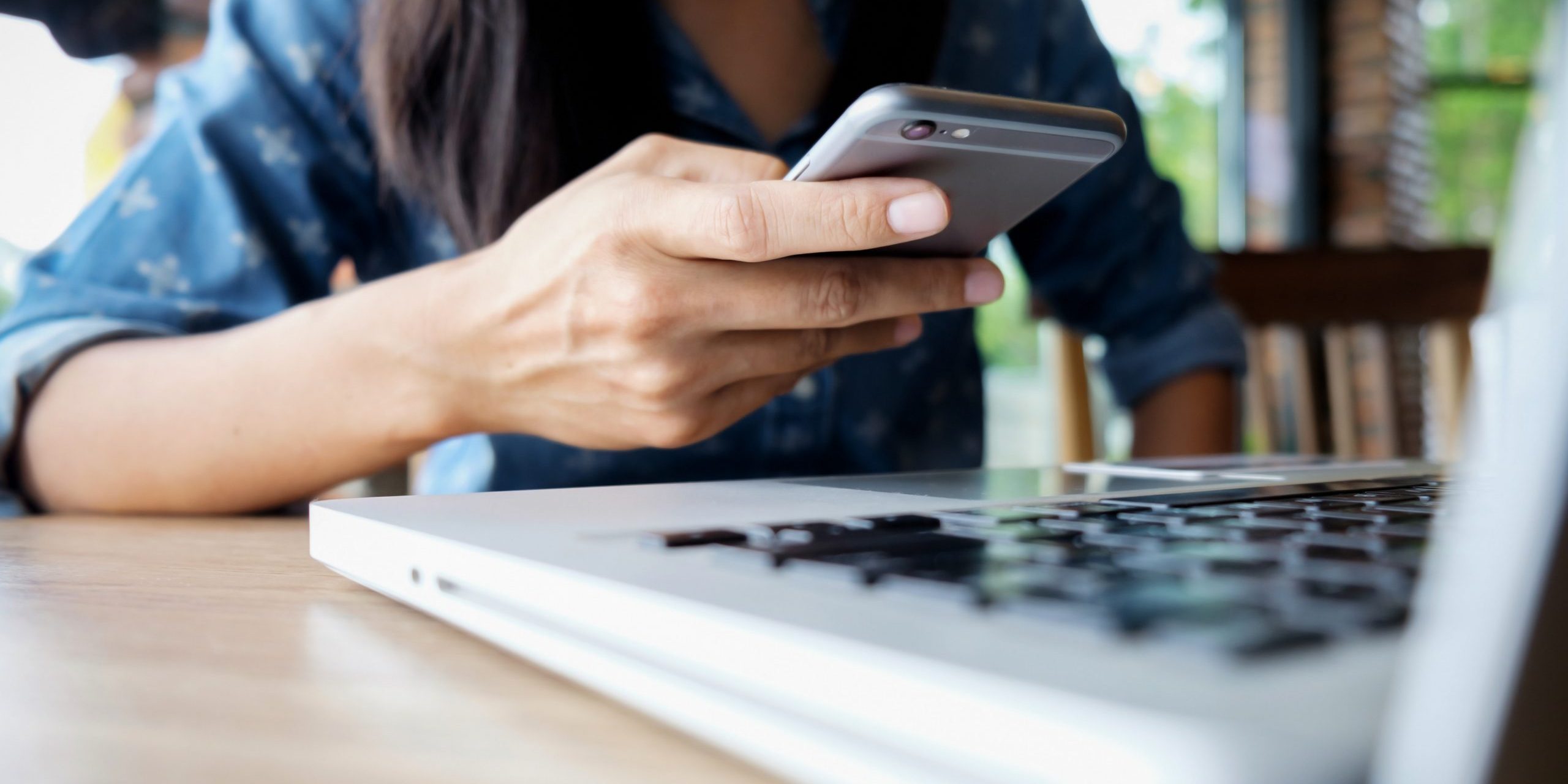 cartao-de-sala-biblioteca-de-tecnologia-de-apoio-toothy
